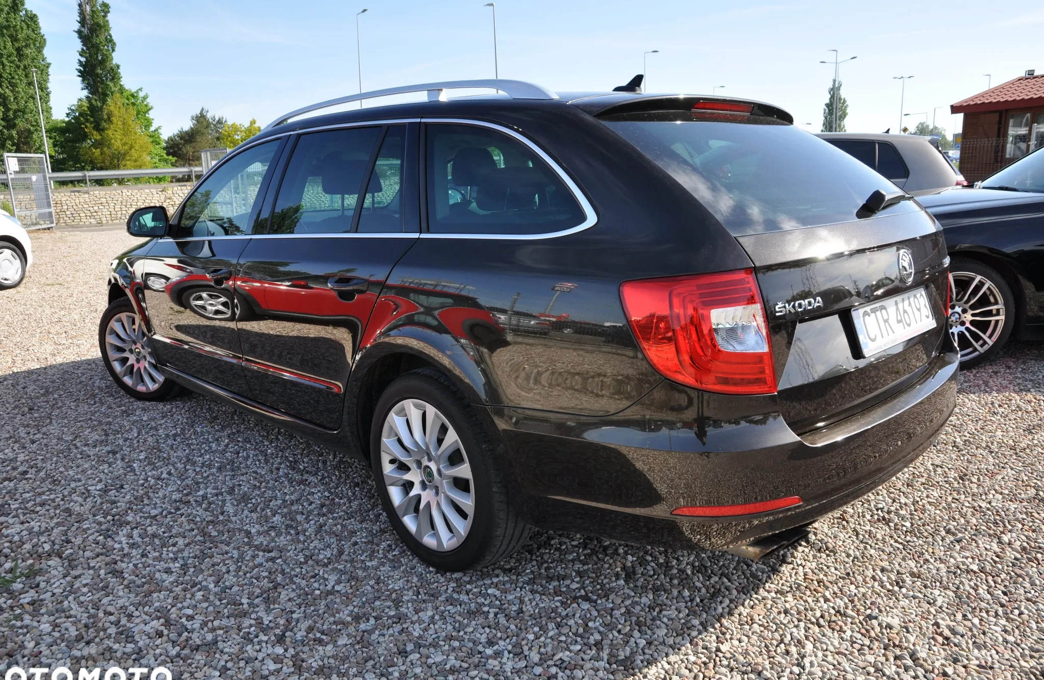 Skoda Superb cena 38900 przebieg: 190000, rok produkcji 2013 z Toruń małe 211